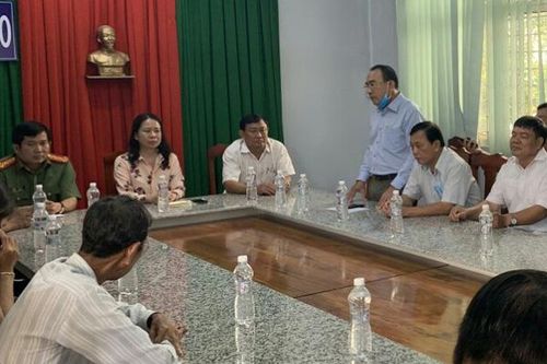 Hội LHPN tỉnh An Giang thăm và tặng quà cho gia đình 5 cháu bị đuối nước