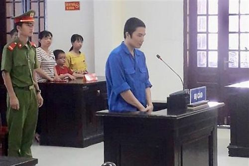 11 năm tù về tội 'Giết người' do mâu thuẫn từ hái rau
