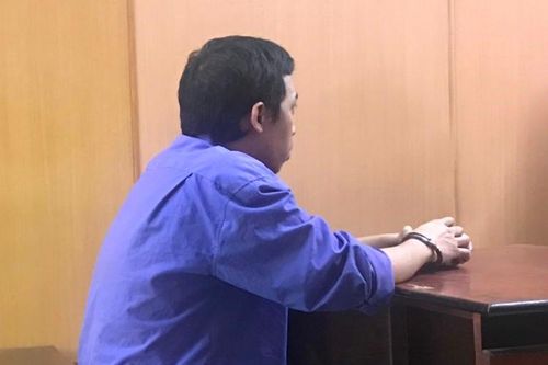 TP HCM: Thợ hồ nhận 15 năm tù vì đâm bạn trọ xuýt chết do hay mở nhạc to