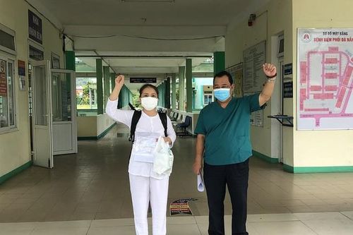 Bệnh nhân COVID-19 cuối cùng được rời Bệnh viện Phổi Đà Nẵng