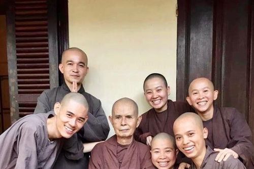 Thông tin về sức khỏe của Thiền sư Thích Nhất Hạnh