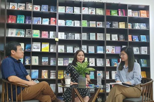 Lý giải 'bệnh' lười đọc sách của thanh niên hiện nay