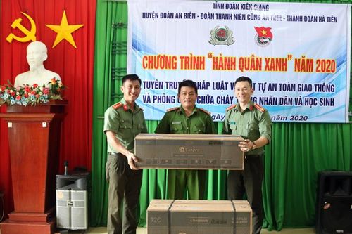 Thanh niên Công an tỉnh Kiên Giang tổ chức Hành quân xanh năm 2020