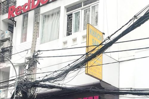 TP.HCM: Cháy khách sạn tại quận 10, hai người thương vong