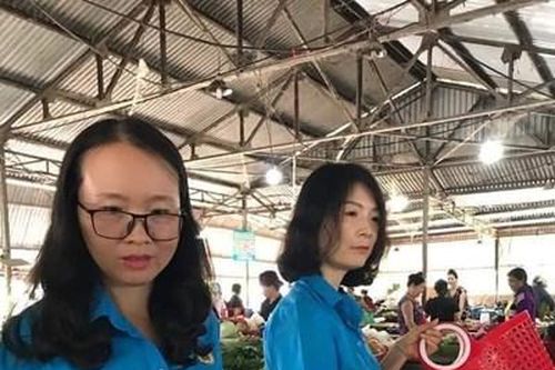 Đi chợ cùng làn nhựa