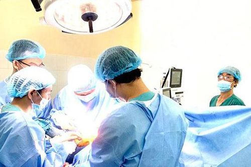 Phương pháp mới trong phẫu thuật thay khớp vai