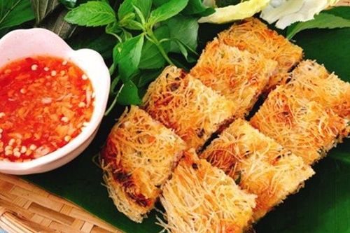 Món ngon cuối tuần: Bí quyết làm món bún gạo chiên giòn ai ăn cũng mê
