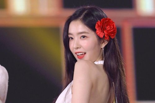 Những món đồ luôn có trong túi xách của Irene