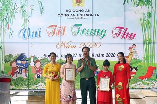 Công an tỉnh Sơn La tổ chức vui tết trung thu