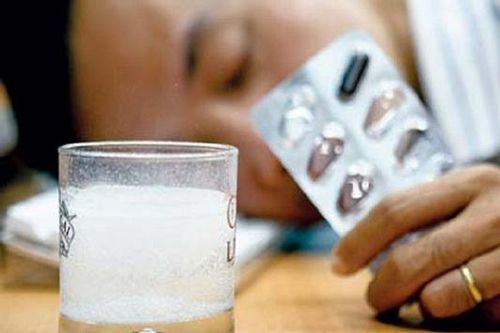 Lạm dụng thuốc giảm đau khiến đau đầu càng thêm nặng
