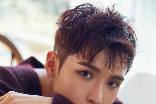 Ryeowook (Super Junior) xác nhận hẹn hò nữ idol Ari (Tahiti)