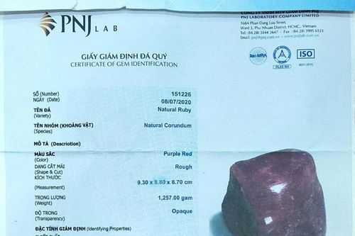 Mua đá quý, kim cương có giấy kiểm định, nhưng vẫn là đồ rởm