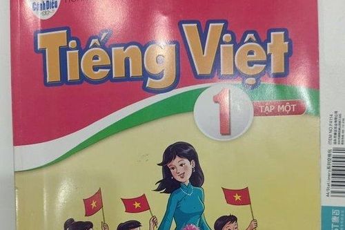 Sách giáo khoa Tiếng Việt 1 (tập 1) in lỗi: Phụ huynh than trời vì con thiếu bài