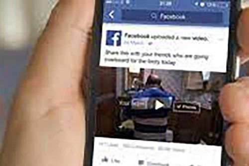 Hướng dẫn bạn tắt tính năng phát video tự động trên Facebook