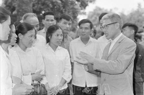 Đại hội đại biểu lần thứ VI Đảng bộ thành phố Hà Nội: Khắc phục hậu quả chiến tranh, ra sức phát triển kinh tế - xã hội