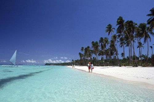 Đảo nghỉ dưỡng Boracay của Philippines đón du khách trở lại