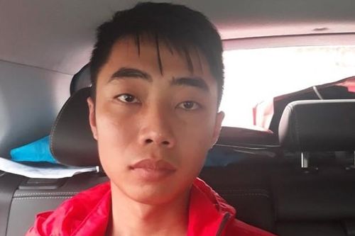 'Ngáo đá', cầm dao đuổi đánh người trong khu cách ly Covid-19