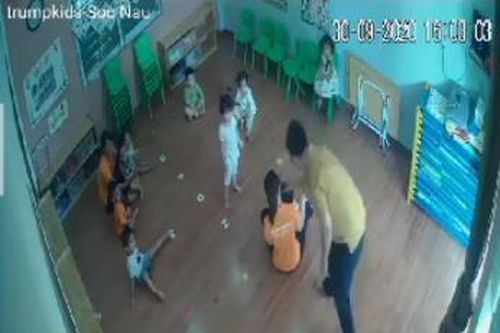 Phụ huynh tát vào mặt bé 2 tuổi hiện chưa về địa phương