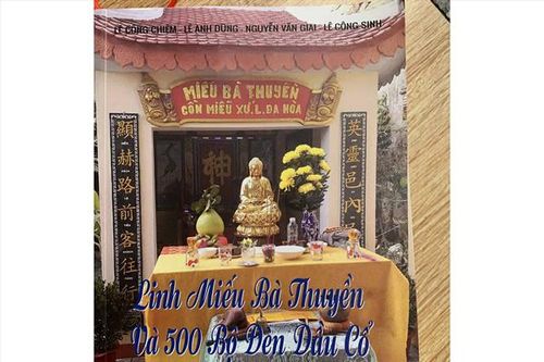 Giới thiệu sách mới linh miếu Bà Thuyền và 500 bộ đèn dầu cổ