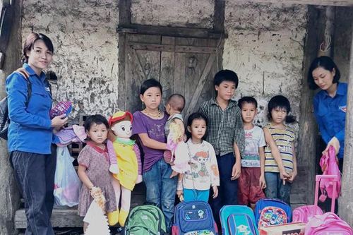 Thông tin thêm về 5 anh em ruột ở xã Tân An cùng vào lớp 1