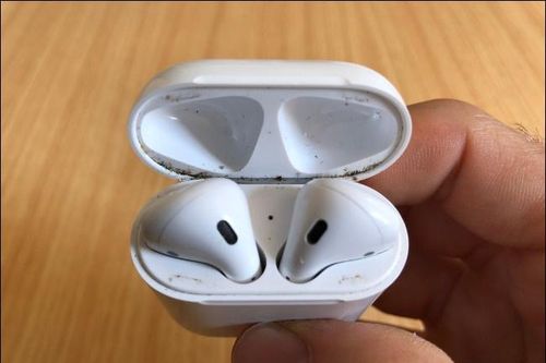 Lý do bạn không nên mua tai nghe cũ, đặc biệt là AirPods