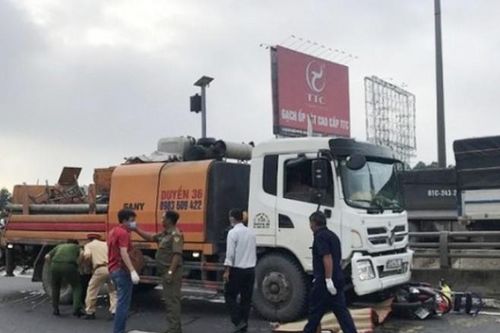 Hai mẹ con thương vong dưới bánh xe tải khi từ Bình Dương lên TP HCM khám bệnh