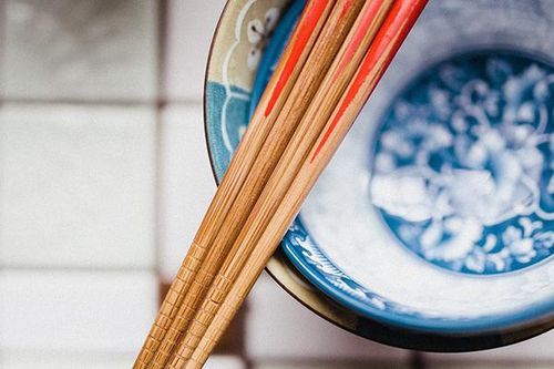 Mẹo chọn đũa và bảo quản đũa an toàn với sức khỏe