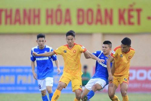 Đua trụ hạng: Thách thức cho 3 vị khách