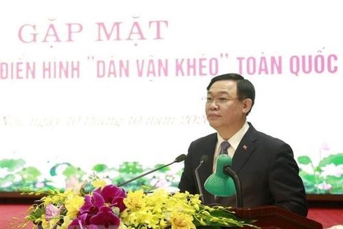 Thành ủy Hà Nội gặp mặt 203 tấm gương điển hình Dân vận khéo toàn quốc