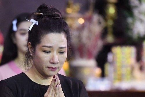 Nghệ sĩ Việt đau buồn tiễn biệt ca sĩ Tuấn Phương về thế giới bên kia