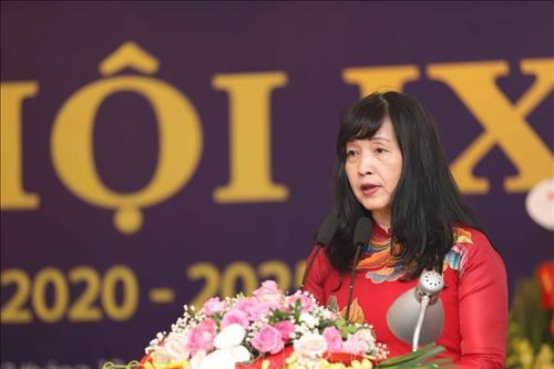 NSNA Trần Thị Thu Đông đắc cử Chủ tịch Hội Nghệ sĩ nhiếp ảnh Việt Nam
