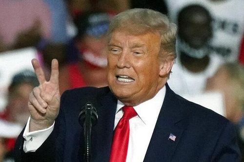 Tổng thống Trump tuyên bố 'sung sức' khi vận động tranh cử ở Florida