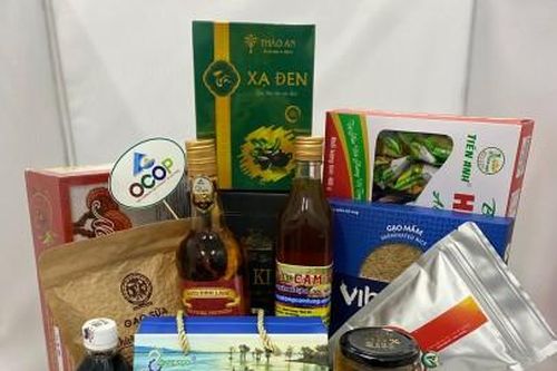 Xây dựng các gói combo quà tặng từ sản phẩm OCOP