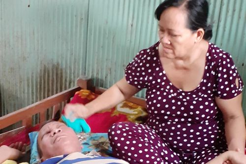 Không nơi ở, lại mắc bệnh nan y
