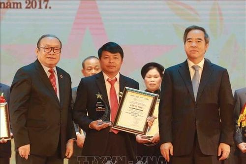Vinh danh 63 nông dân Việt Nam xuất sắc năm 2020