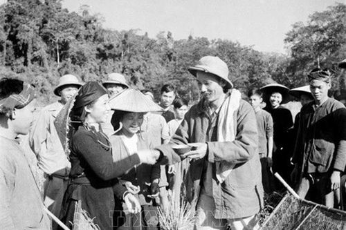 90 năm Hội Nông dân Việt Nam: Tiếp bước truyền thống 'Nông hội đỏ'