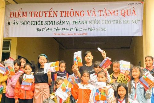 Hơn 16.000 trẻ em gái ở miền Trung sẽ được tặng băng vệ sinh