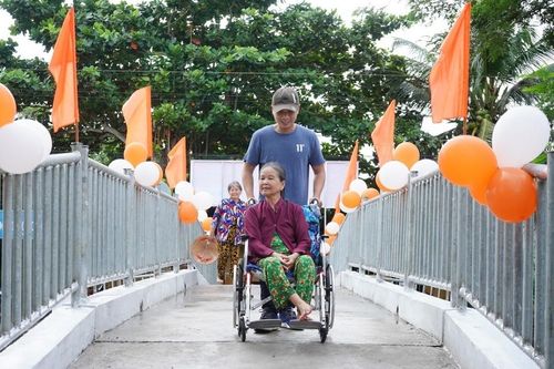 Quỹ Nam Phương khánh thành cầu Hạnh Phúc tại Cần Thơ