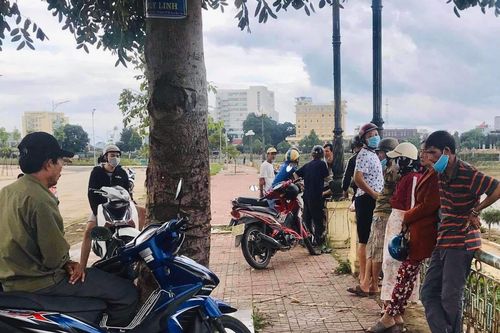 Phát hiện thi thể nữ sinh 17 tuổi cạnh bờ sông ở Kon Tum