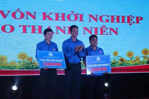 Tuyên dương thanh niên tiêu biểu