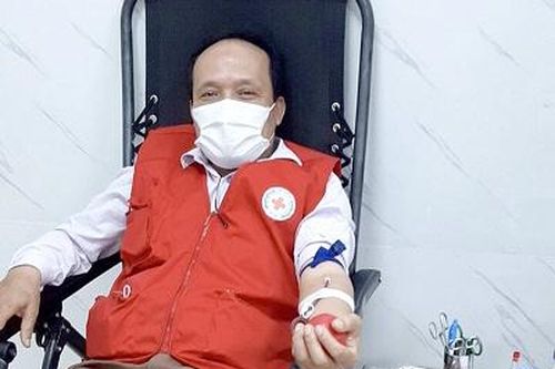 'Sống là để sẻ chia'