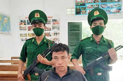 Bắt đối tượng mua bán trái phép 1.400 viên ma túy tổng hợp