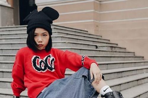Mẫu nhí Khánh An khoe street style thu đông