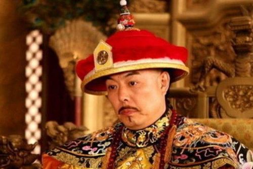 Người duy nhất dám mặc long bào của vua Càn Long trong Tử cấm thành