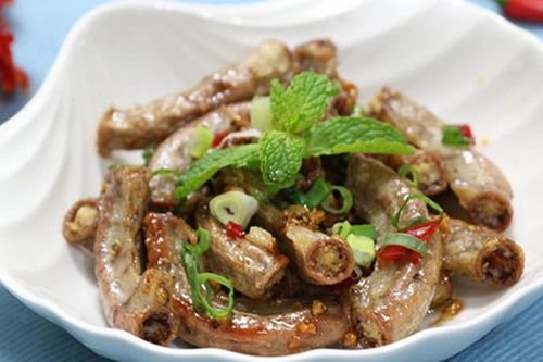 Lòng lợn chiên mắm dễ làm, khó chê