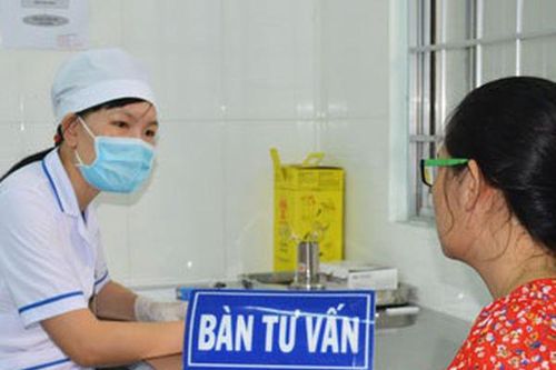 'Miễn phí xét nghiệm HIV cho phụ nữ mang thai' là chính sách nhân văn