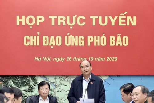 Thủ tướng chủ trì họp khẩn cấp đối phó với bão số 9