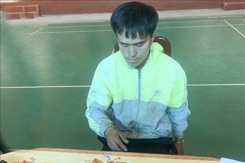 Bắt 2 đối tượng mua bán trái phép chất ma túy, thu giữ 12 bánh heroin