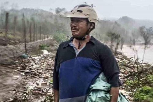Quảng Ngãi: Các xã ven biển hoang tàn sau cơn cuồng phong
