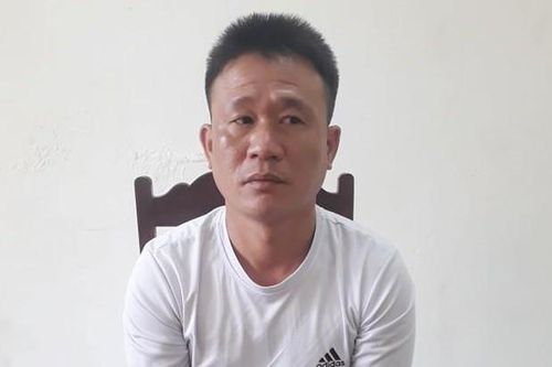 Bắt gã đàn ông cướp giật dây chuyền của người phụ nữ